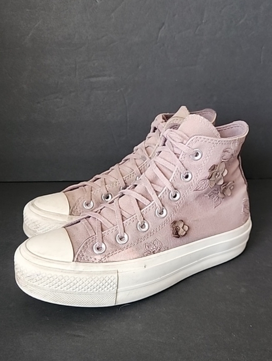 Converse Shoes - Converse Chuck Taylor All Star Lift Platform Womens 7 Mauve Floral